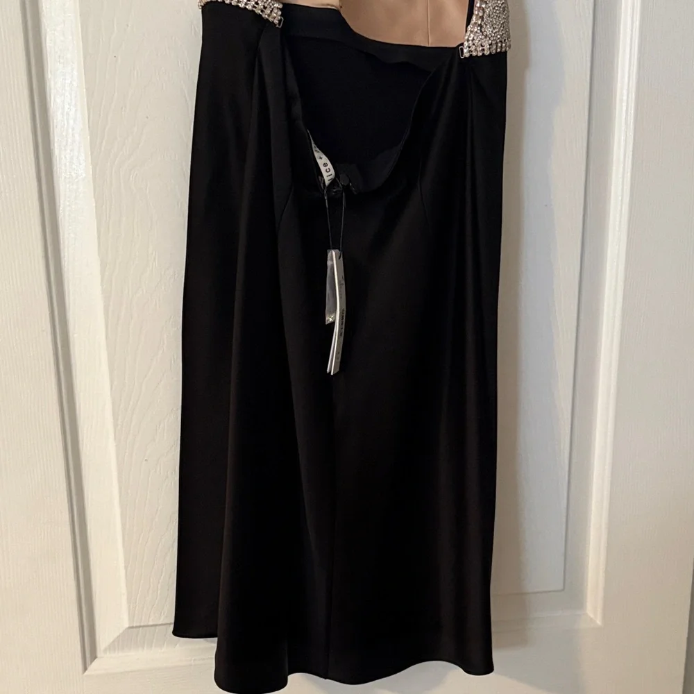 Alice + Olivia Elegant by Stacey Bendet Black and Silver Halter Dress - Picture 11 of 16